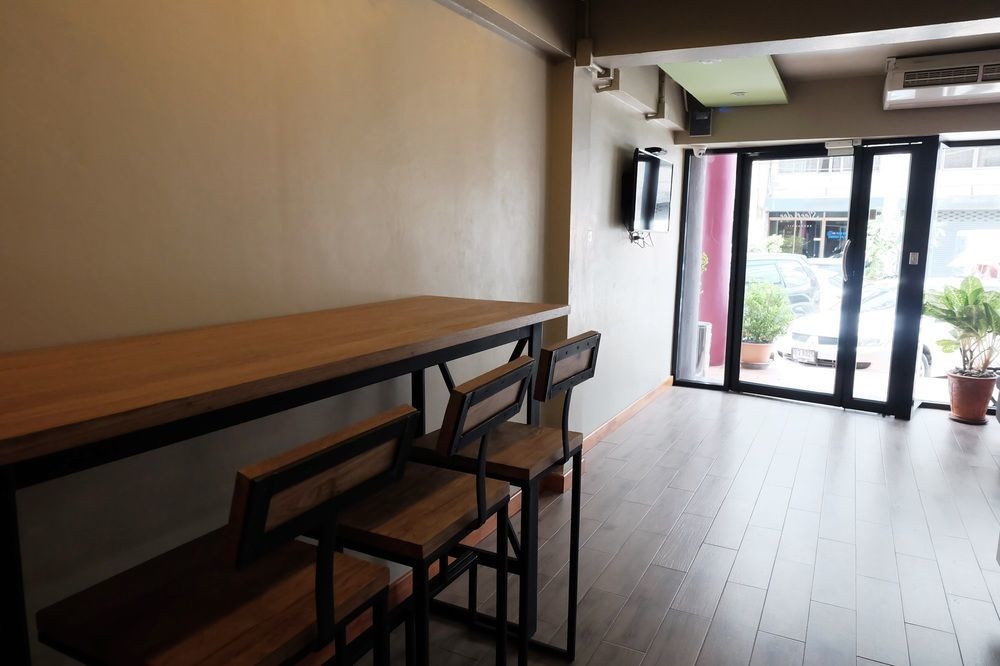 בנגקוק Sleep Dee Hostel מראה חיצוני תמונה