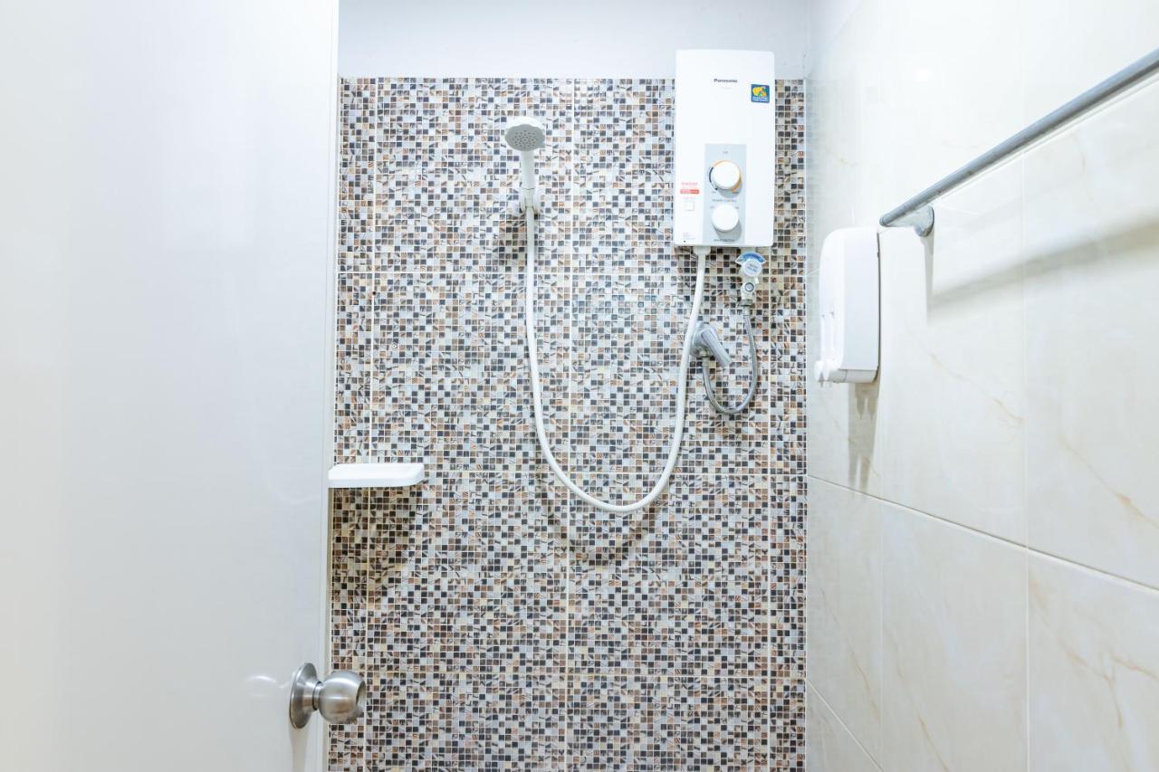 בנגקוק Sleep Dee Hostel מראה חיצוני תמונה